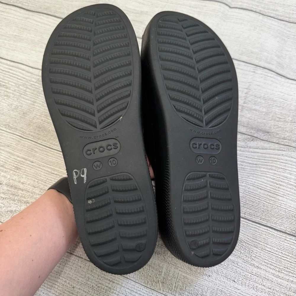 Crocs Classic Platform Slide Sandal